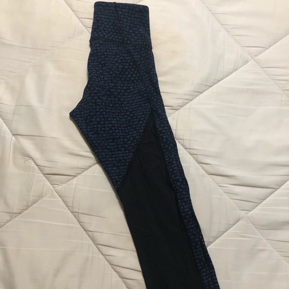 Lululemon Workout Pants - Picture 2 of 5